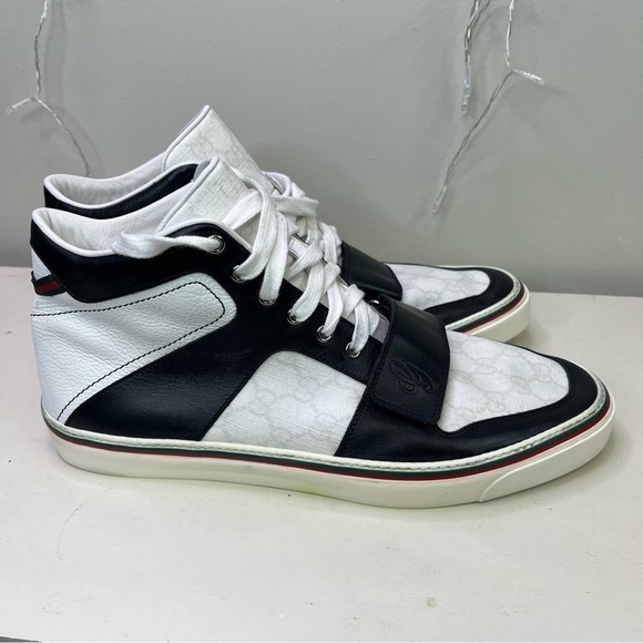 Gucci Black and White High Top Sneakers. Size: 12
Vintage GG Supreme Sneaker - Picture 1 of 9